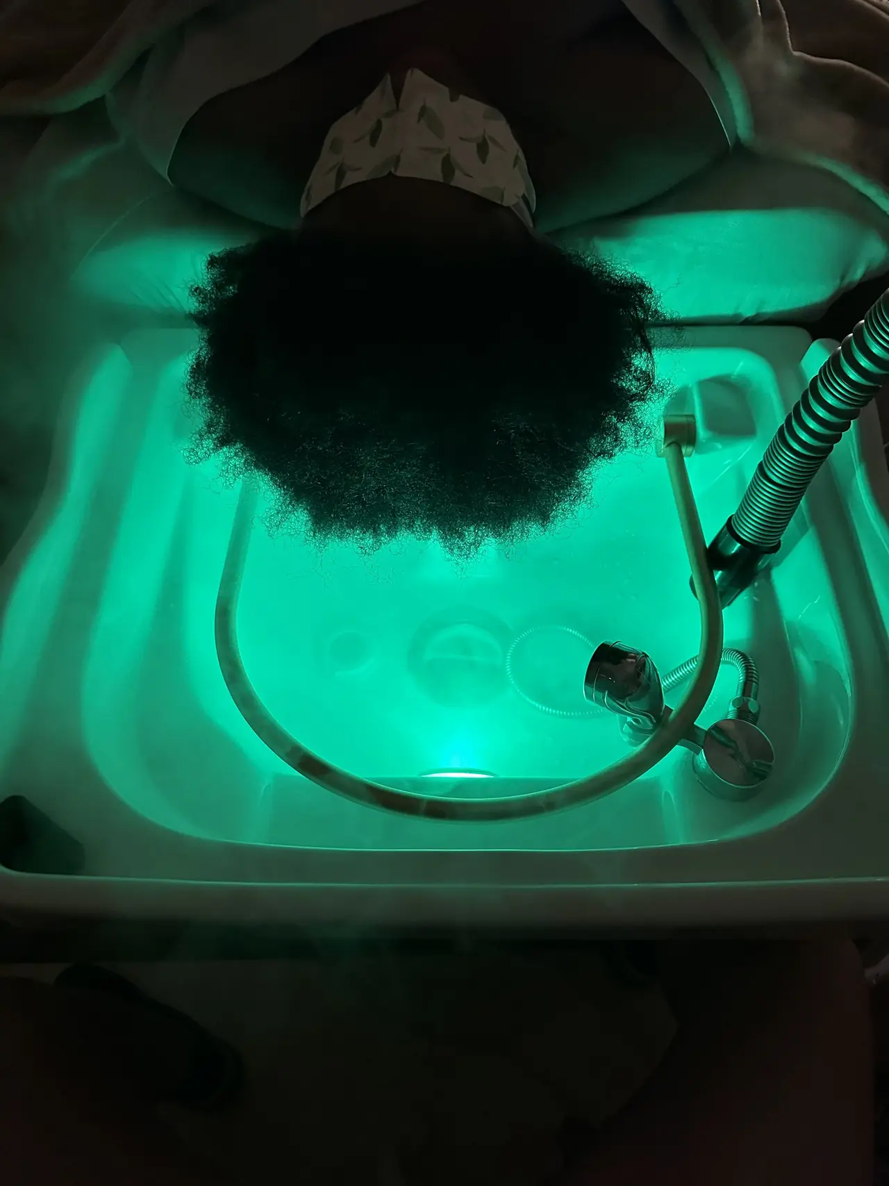 LED chromotherapy session, green light scalp treatment